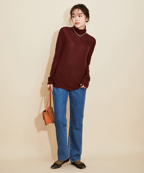 MADEMOISELLE ROPE'(マドモアゼル ロペ)の「ハイネックプルオーバー(Tシャツ/カットソー・レディース・ブラック/オフホワイト/ボルドー・38)」の11枚目の写真