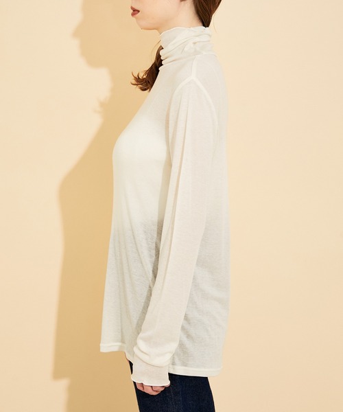 MADEMOISELLE ROPE'(マドモアゼル ロペ)の「ハイネックプルオーバー(Tシャツ/カットソー・レディース・ブラック/オフホワイト/ボルドー・38)」の14枚目の写真