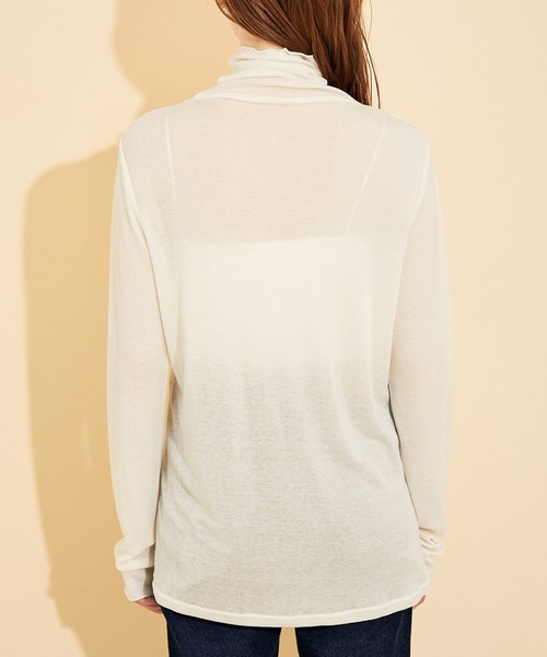 MADEMOISELLE ROPE'(マドモアゼル ロペ)の「ハイネックプルオーバー(Tシャツ/カットソー・レディース・ブラック/オフホワイト/ボルドー・38)」の15枚目の写真