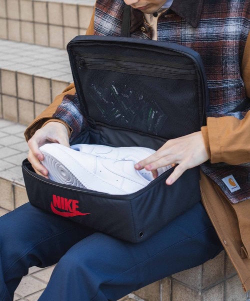 NIKE（ナイキ）の「NIKE SHOEBOX BAG PRM DA7337-010/521（ショルダー