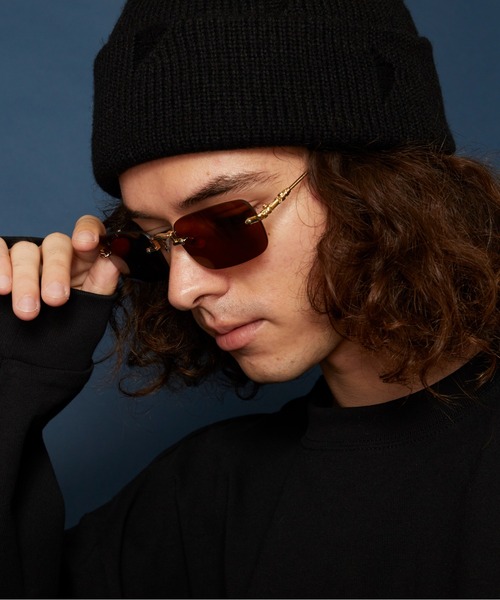 MEMENTISM（メメントイズム）の「ユニセックスデザイン カラーレンズサングラス 伊達メガネ（サングラス・レディース・Y/その他9/U/C/その他14/その他8/その他2/T/P/A/その他17/その他7/その他3/J/S/その他15/その他12/その他1/その他4/X/M/B/その他18/G/その他16/その他11/その他5/D/その他10/その他13/V/F/E/R/Z/N/H/Q/O/W/その他6/K/L/I/その他33/ブラック系1/ブラック系3/グレー系1/ブラウン系4/グリーン系2/その他34/その他35/ブルー系1/その他19/その他22/その他24/その他31/その他26/ブラウン系1/ブラウン系2/ブラック系4/ブラウン系3/ブラウン系5/グリーン系1/パープル系1/その他20/その他23/その他30/その他32/ブラック系2/その他25/その他21/パープル系2/ブラウン系7/ブラック系6/ブルー系2/ブラック系5/ブルー系3/ブラウン系6/その他28/その他27/その他29/ブルー系4/ブラウン系9/ブラウン系8/ピンク系1/ブラック系7/ブラウン系その他/グレー系3/グレー系2/グリーン系5/ライトブラック/グリーン系4/グリーン系3/ブルー系5/グリーン系6/ブルー系その他/イエロー系1/ピンク系3/グレー系6/ブラック系その他2/ブルー系その他2/ブルー系その他3/グレー系4/パープル系3/レッド系1/レッド系2/レッド系3/ブラック系その他/ブラック系その他3/ブラウン系その他2/ピンク系2/ブラウン系その他3・FREE）」の19枚目の写真