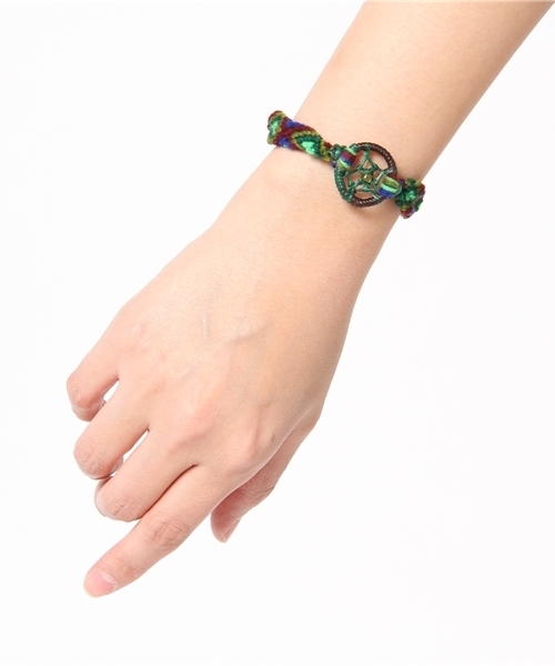 チャイハネ（チャイハネ）の「【チャイハネ】ドリームキャッチャーミサンガ（ブレスレット・レディース・ブラウン/レッド/ネイビー/オリーブ/アクア/グリーン/パープル・FREE）」の11枚目の写真