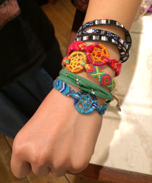 チャイハネ（チャイハネ）の「【チャイハネ】ドリームキャッチャーミサンガ（ブレスレット・レディース・ブラウン/レッド/ネイビー/オリーブ/アクア/グリーン/パープル・FREE）」の12枚目の写真