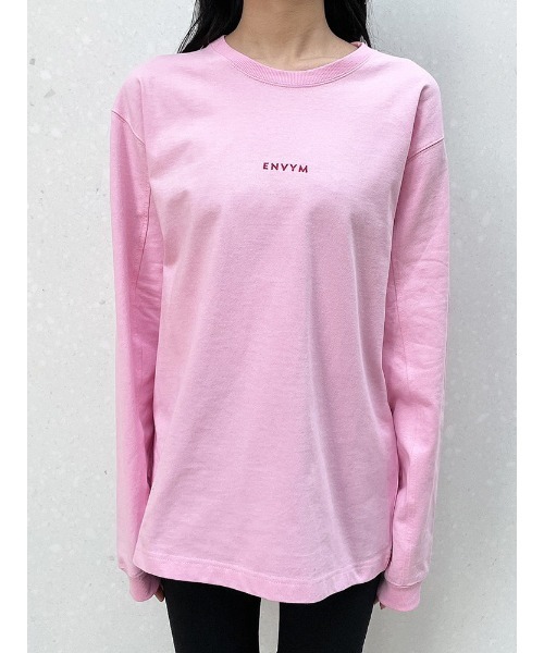 ENVYM（アンビー）の「シンプルロゴロングスリーブＴｅｅ（Tシャツ/カットソー・レディース・ホワイト/ブラック/ピンク・FREE）」の11枚目の写真