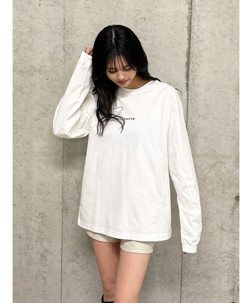 ENVYM（アンビー）の「シンプルロゴロングスリーブＴｅｅ（Tシャツ/カットソー・レディース・ホワイト/ブラック/ピンク・FREE）」の17枚目の写真
