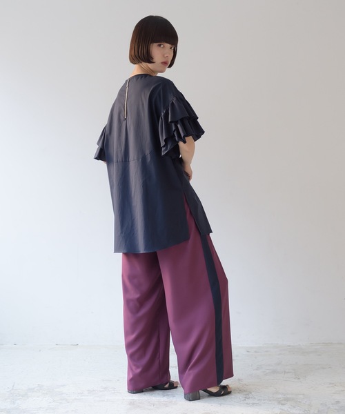 La SRIC（ラスリック）の「La SRIC / 袖フリルBL（シャツ/ブラウス・レディース・ネイビー/オフホワイト・38）」の4枚目の写真