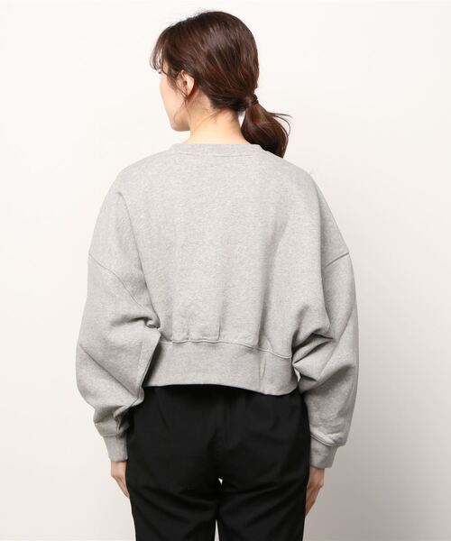 adidas（アディダス）の「アディカラー エッセンシャルズ