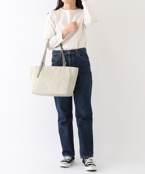 russet(ラシット)の「ベルトハンドルトートバッグ(CE-220)(トートバッグ・レディース・ブラック/アイボリー/ピンク系その他2/ピンク系その他3/グレー×ピンク/ピンク系その他/スモークピンク/グレー系その他/チェリーレッド/ブルー系その他/ターコイズブルー/グレー/チェリーピンク/キャメル・FREE)」の20枚目の写真