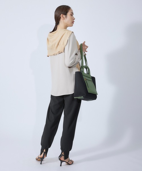 ROPE'（ロペ）の「バックスリットカットジョーゼットジョグパンツ（その他パンツ・レディース・ブラック/ベージュ系その他2・38）」の4枚目の写真