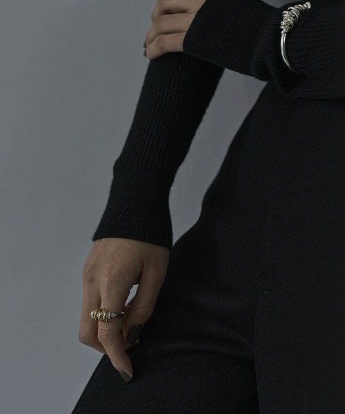 LAPUIS（ラピュイ）の「LAPUIS　Coil Aroundリング（リング・レディース・シルバー/ゴールド/シルバー系その他・11/13）」の4枚目の写真