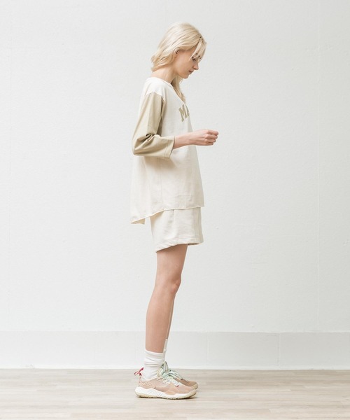 ALLUMER（アリュメール）の「スウェットショートパンツ（スウェットパンツ・レディース・アイボリー・1）」の4枚目の写真