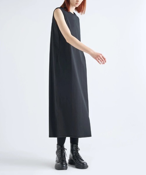 ATON（エイトン）の「ATON SUVIN60/2 SLEEVELESS DRESS