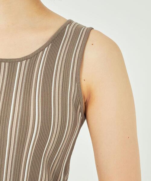 green label relaxing（グリーンレーベルリラクシング）の「マルチストライプ ノースリーブ プルオーバー ニット -ウォッシャブル-（ニット/セーター・レディース・モカ/オフホワイト/ブラウン・FREE）」の8枚目の写真