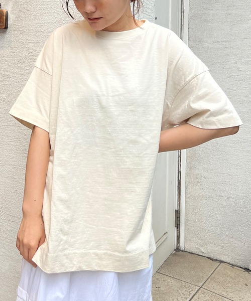 PUAL CE CIN(ピュアルセシン)の「【ZOZO・WEB限定】バックロゴプリントチュニックTシャツ(Tシャツ/カットソー・レディース・ベージュ/オフホワイト/ナチュラル・FREE)」の4枚目の写真