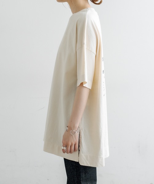 PUAL CE CIN(ピュアルセシン)の「【ZOZO・WEB限定】バックロゴプリントチュニックTシャツ(Tシャツ/カットソー・レディース・ベージュ/オフホワイト/ナチュラル・FREE)」の21枚目の写真
