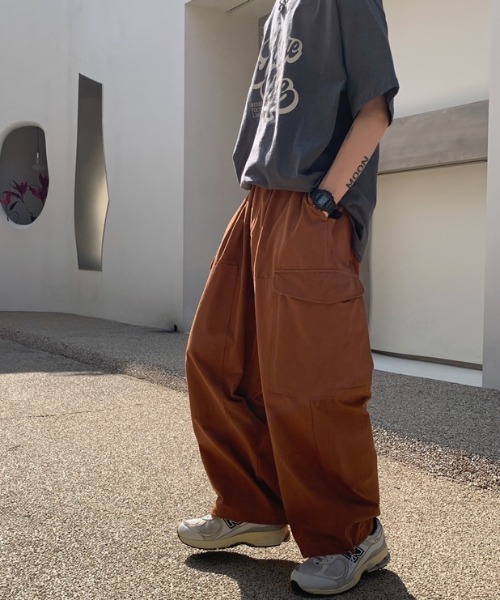 MGV(エムジーヴィー)の「ワイドシルエットサイドポケットカーゴパンツ(カーゴパンツ・メンズ・ダークグレー/ホワイト/ブラウン・MEDIUM/LARGE/X-LARGE)」の11枚目の写真