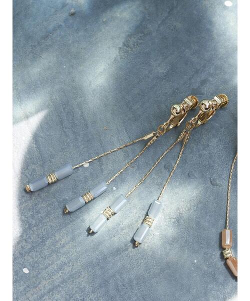 earth music&ecology（アースミュージックアンドエコロジー）の「チェーンスクエアビーズイヤリング（イヤリング・レディース・ブルー/オレンジ・FREE）」の14枚目の写真