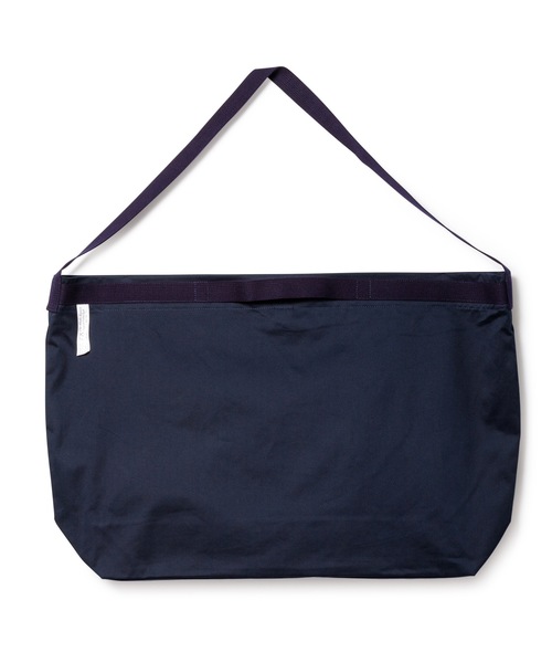 DAILY STANDARD by SANDINISTA(デイリースタンダードバイサンディニスタ)の「Chino Travel Shoulder Bag(ショルダーバッグ・メンズ・ブラック/ベージュ/チャコール/ネイビー・FREE)」の13枚目の写真