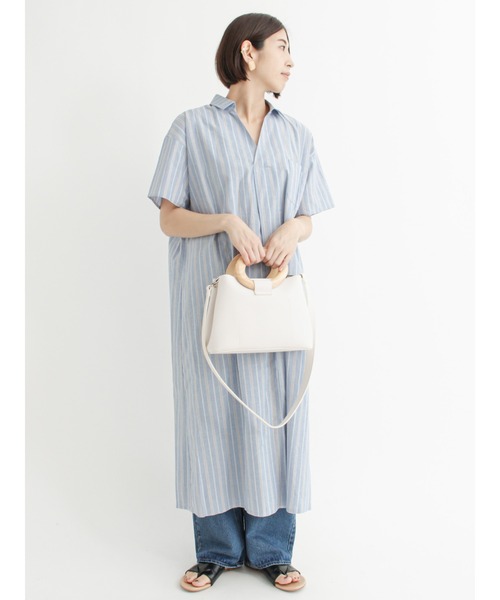 Lugnoncure(ルノンキュール)の「スキッパーシャツワンピース(シャツワンピース・レディース・ベージュ/オフホワイト/ブルー・フリ-)」の4枚目の写真