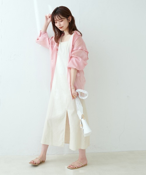 natural couture(ナチュラルクチュール)の「WEB限定カラーあり/今季押さえておきたい肩あき+シアーが旬な一枚 肩あきラメシアーシャツ(シャツ/ブラウス・レディース・グレー/オフホワイト/ピンク/オレンジ/ストライプ/チェック・FREE)」の20枚目の写真