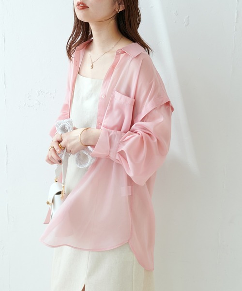 natural couture(ナチュラルクチュール)の「WEB限定カラーあり/今季押さえておきたい肩あき+シアーが旬な一枚 肩あきラメシアーシャツ(シャツ/ブラウス・レディース・グレー/オフホワイト/ピンク/オレンジ/ストライプ/チェック・FREE)」の22枚目の写真