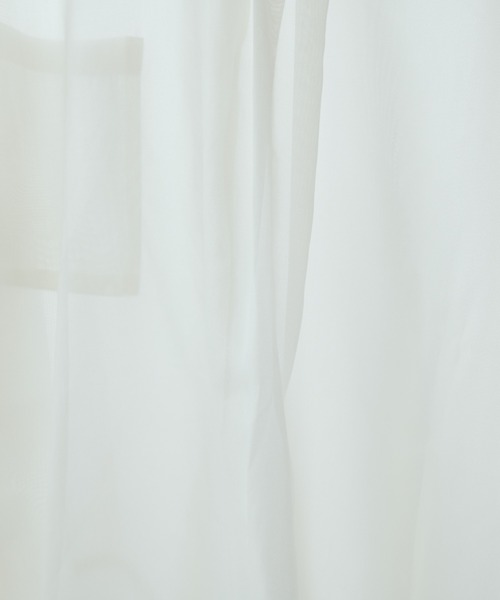 natural couture(ナチュラルクチュール)の「WEB限定カラーあり/今季押さえておきたい肩あき+シアーが旬な一枚 肩あきラメシアーシャツ(シャツ/ブラウス・レディース・グレー/オフホワイト/ピンク/オレンジ/ストライプ/チェック・FREE)」の11枚目の写真
