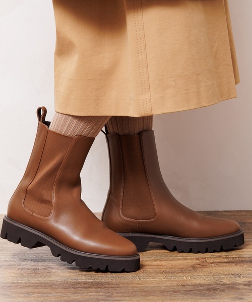 HIMIKO（ヒミコ）の「【Made in Japan】】【撥水】サイドゴアトラックソールブーツ/621406（ブーツ・レディース・ブラウン/アイボリー/ブラック/グレー・23.0cm/23.5cm/24.0cm/22.0cm/24.5cm/25.0cm/22.5cm/25.5cm/26.0cm/21.5cm/26.5cm）」の7枚目の写真