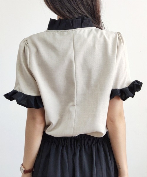 MAISON DE THERESE（メゾン ド テレーズ）の「バイカラーフリルシャツ（シャツ/ブラウス・レディース・ブラック/グレイッシュベージュ・M）」の17枚目の写真