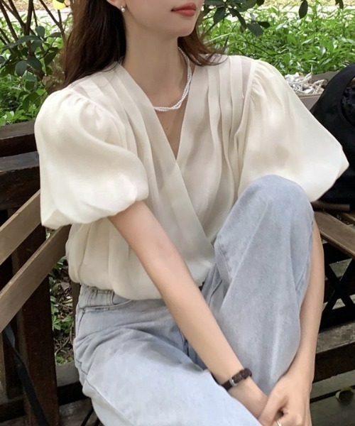 LAC-VERT（ラック・ヴェール）の「Vラップふんわりシフォントップス（シャツ/ブラウス・レディース・アイボリー/ピンク・FREE）」の3枚目の写真