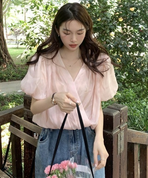 LAC-VERT（ラック・ヴェール）の「Vラップふんわりシフォントップス（シャツ/ブラウス・レディース・アイボリー/ピンク・FREE）」の21枚目の写真