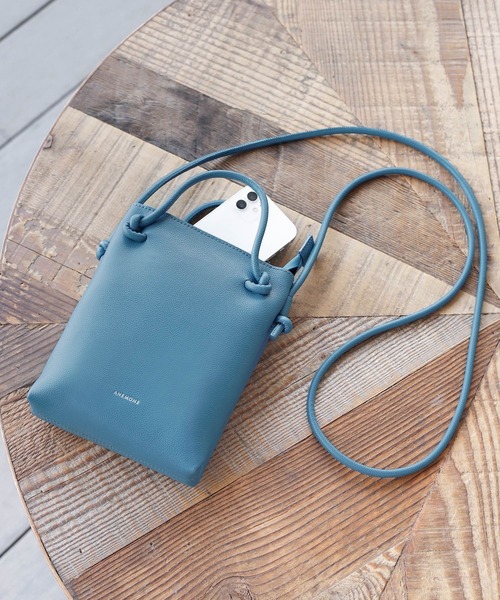 ANEMONE（アネモネ）の「ノットハンドルスクエアショルダーバッグ（ショルダーバッグ・レディース・シルバー/ベージュ/ブラック/オレンジ/グリーン/ゴールド/ブルー/オフホワイト/キャメル/エメラルド/パープル/ブラウン系その他/アイボリー/G・FREE）」の8枚目の写真