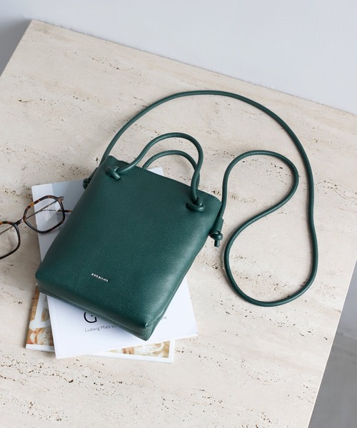 ANEMONE（アネモネ）の「ノットハンドルスクエアショルダーバッグ