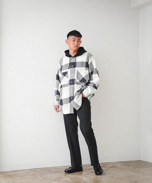 BEAMS（ビームス）の「BEAMS / ネルチェック イージーフィット フーディ シャツ（シャツ/ブラウス・メンズ・ブラウン/グレー・S/M/L/XL）」の6枚目の写真
