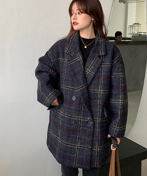 極美品✴︎PINORE/ピノーレ/ダブルボタンショートコート/ピーコート/チェック VitaFelice（ヴィータフェリーチェ）の「ルーズシルエットチェック柄