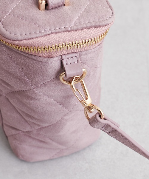 natural couture（ナチュラルクチュール）の「2022AWアイテム/キルティングがかわいい キルティングバニティバッグ（ショルダーバッグ・レディース・ブラック/グリーン/パープル・FREE）」の10枚目の写真