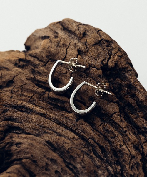 VATSURICA（バツリカ）の「〈VATSURICA〉silver925 / 金属アレルギー対応 / シンプルピアス（ピアス（両耳用）・レディース・ゴールド/シルバー・FREE）」の2枚目の写真