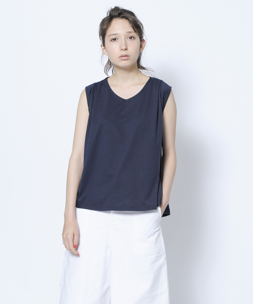 MILKFED.（ミルクフェド）の「【mini7月号掲載】S/S PLEATED TOP　（フレアートップス/タック入り）（Tシャツ/カットソー・レディース・ホワイト/ネイビー・MEDIUM/SMALL）」の3枚目の写真