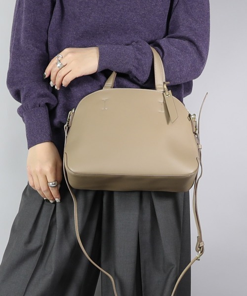 and it_（アンドイット）の「Legato Largo かるいかばんフェイクレザー 2WAYショルダー（ショルダーバッグ・レディース・グレイッシュベージュ/アイボリー/ブラック/ブルーグレー/パープル/ライトブラウン/オリーブ・FREE）」の6枚目の写真