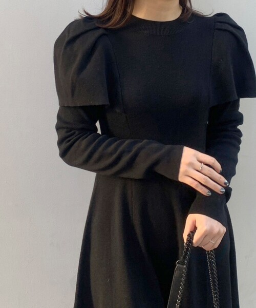 OPAQUE.CLIP（オペークドットクリップ）の「◆ケープデザインニットミニワンピース（ワンピース・レディース・ブラック/グレー・38）」の11枚目の写真