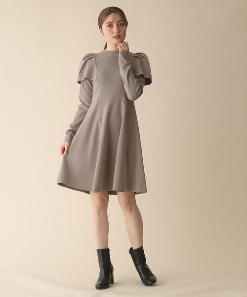 OPAQUE.CLIP（オペークドットクリップ）の「◆ケープデザインニットミニワンピース（ワンピース・レディース・ブラック/グレー・38）」の13枚目の写真