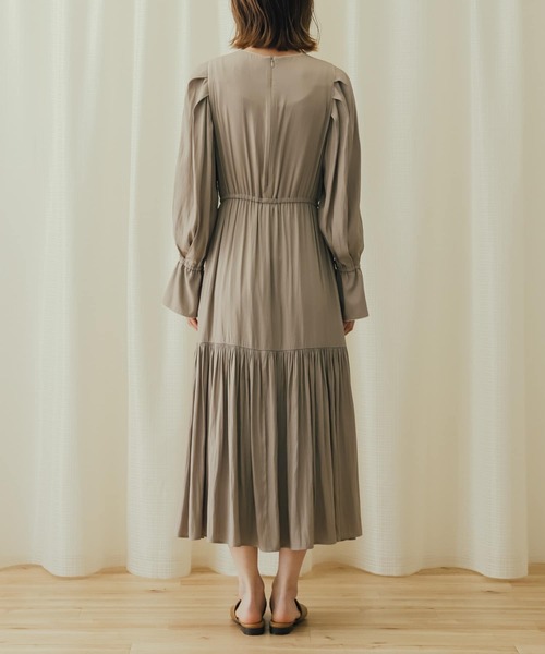 SENSE OF PLACE by URBAN RESEARCH（センスオブプレイスバイアーバンリサーチ）の「ボリュームスリーブティアードワンピース（ワンピース・レディース・モカ/ブラック系その他/ラベンダー・ONE）」の22枚目の写真