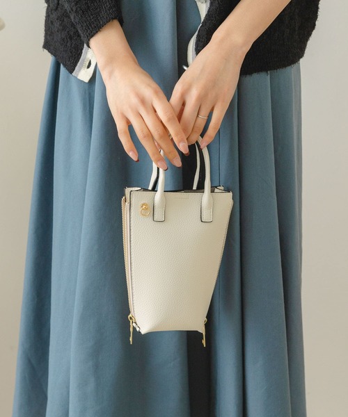 RODE SKO（ロデスコ）の「タテナガミニショルダーバッグ（ショルダーバッグ・レディース・イエロー/モカ/ブラック/ライトブルー/アイボリー・ONE）」の7枚目の写真