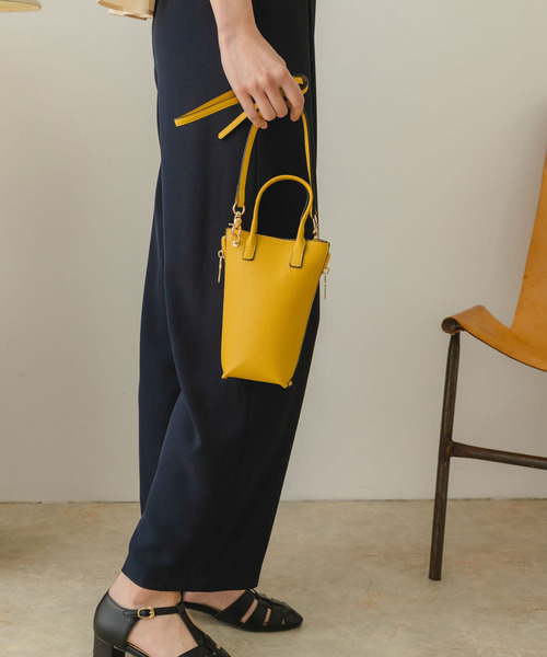 RODE SKO（ロデスコ）の「タテナガミニショルダーバッグ（ショルダーバッグ・レディース・イエロー/モカ/ブラック/ライトブルー/アイボリー・ONE）」の17枚目の写真