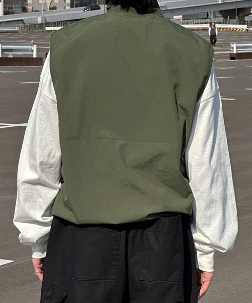 kutir(クティール)の「ワッペン付きナイロンベスト(ベスト・メンズ・ブラック/カーキ・MEDIUM/LARGE)」の17枚目の写真