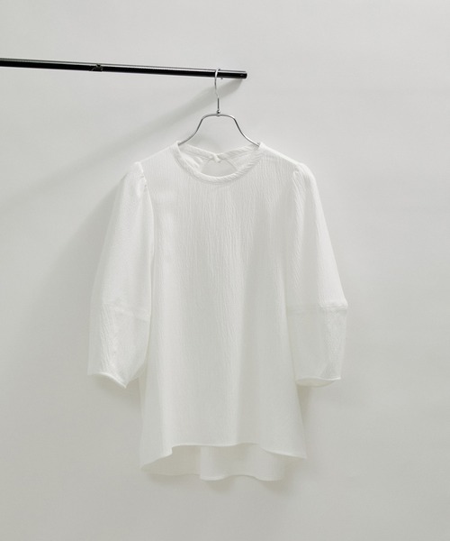 SALON adam et rope'(サロン アダム エ ロペ)の「【WEB・一部店舗限定】【洗える】バックオープンパフスリーブブラウス(シャツ/ブラウス・レディース・ブラウン/ブラック/ホワイト・FREE)」の6枚目の写真