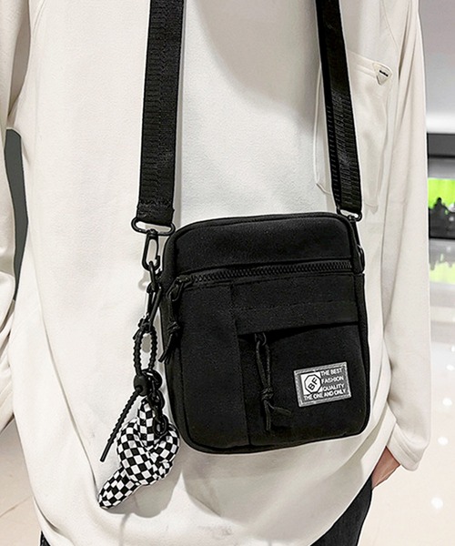 florist(フローリスト)の「【2WAY/ユニセックス】配色カラーストリートカジュアルミニショルダーバッグ(ショルダーバッグ・レディース・ホワイト/ブルー/ブラック/マスタード・FREE)」の13枚目の写真