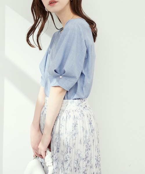 ナチュラルクチュール　パール付きタックスリーブブラウス　ネイビー natural couture シャツ ブラウス パール付きタックスリーブ
