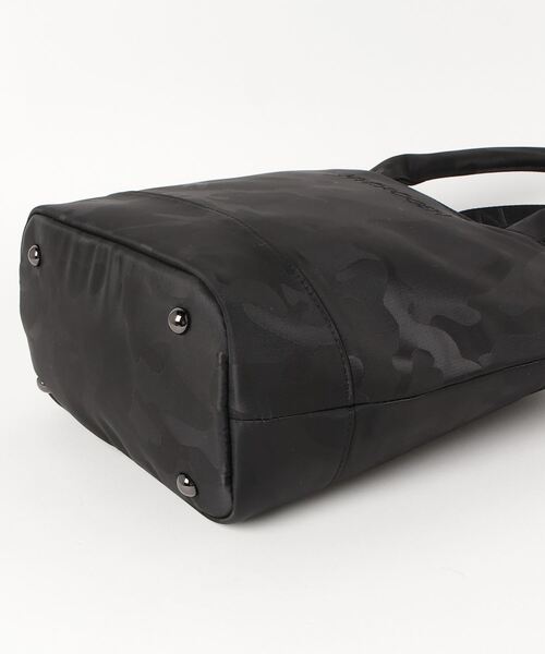 HYDROGEN（ハイドロゲン）の「《HYDROGEN/ハイドロゲン》カモフラージュロゴミニトートバッグ/CAMOUFLAGE MINI TOTE BAG（トートバッグ・メンズ・ブラック・FREE）」の4枚目の写真
