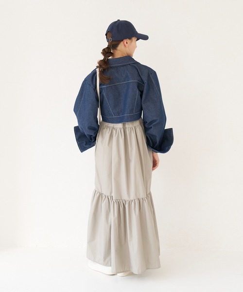a:mure(アミュール)の「ティアードキャミワンピース(ワンピース・レディース・ブラック/グレー/ベージュ・F)」の6枚目の写真