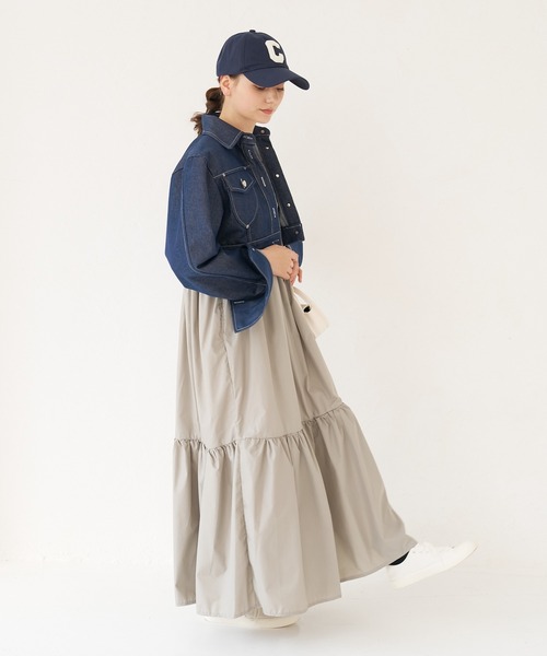 a:mure(アミュール)の「ティアードキャミワンピース(ワンピース・レディース・ブラック/グレー/ベージュ・F)」の7枚目の写真